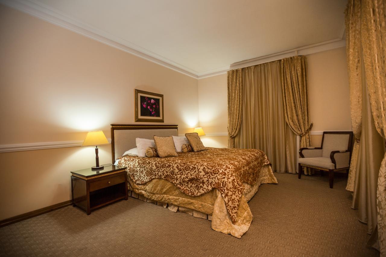 Hotel Bek Tashkent Exterior photo